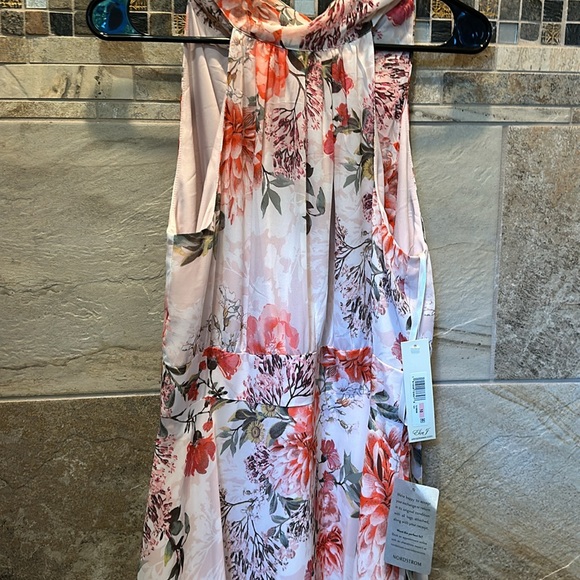 Eliza J around the neck sleeveless long dress w/ tie/ zipperback, tight in waist - Picture 2 of 5